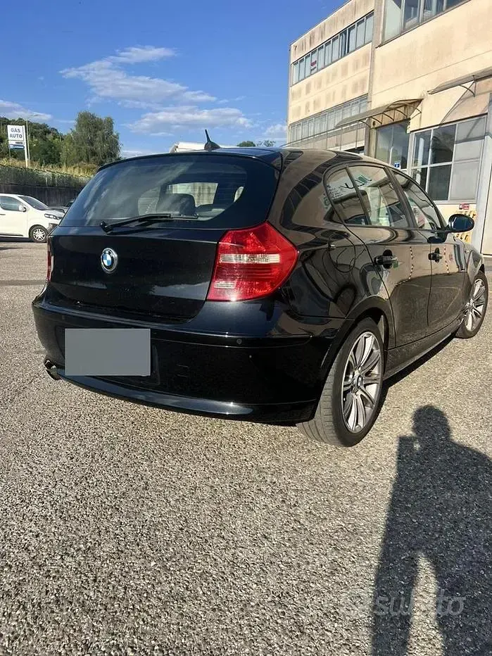 Usata BMW 118 M Sport 143 CV (105 kW) 2008 Nero Utilitaria