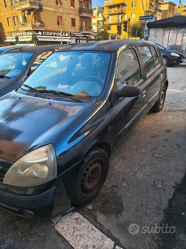 Usata Renault Clio II 75 CV (55 kW) 2006 Nero Berlina