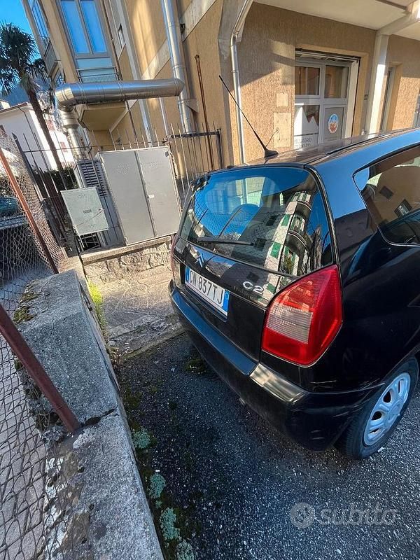 Usata Citroën C2 68 CV (50 kW) 2004 Nero Utilitaria