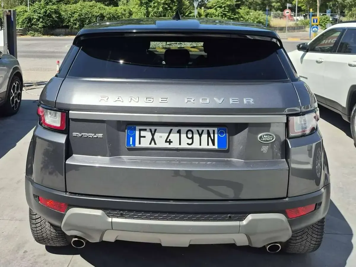 Usata Land Rover Range Rover evoque SE 150 CV (110 kW) 2019 Grigio SUV