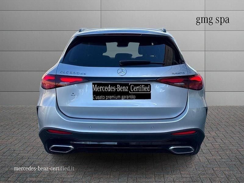 Usata Mercedes GLC300e AMG Line Premium 197 CV (144 kW) 2024 Argento SUV