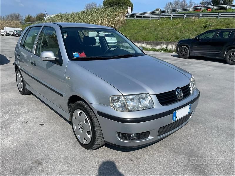 Usata VW Polo Comfortline 64 CV (47 kW) 2000 Grigio Berlina