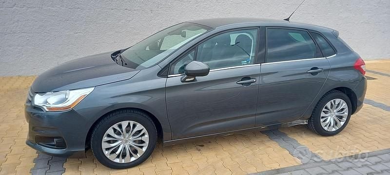 Grigio Usata 2012 Citroën C4 Tre volumi | 5500 € (Buon prezzo) - Immagine 1/4
