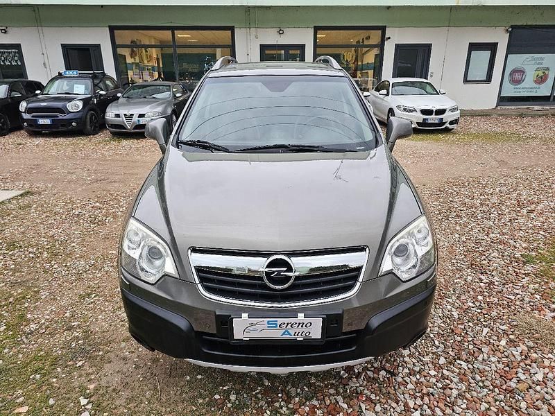 Usata Opel Antara Cosmo 150 CV (110 kW) 2009 Bianco SUV