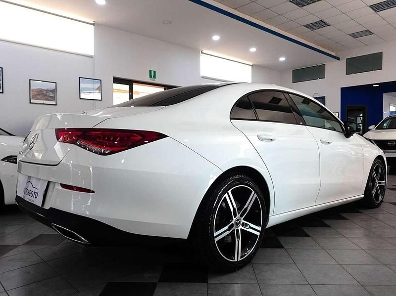 Usata Mercedes CLA200 150 CV (110 kW) 2022 Bianco Berlina