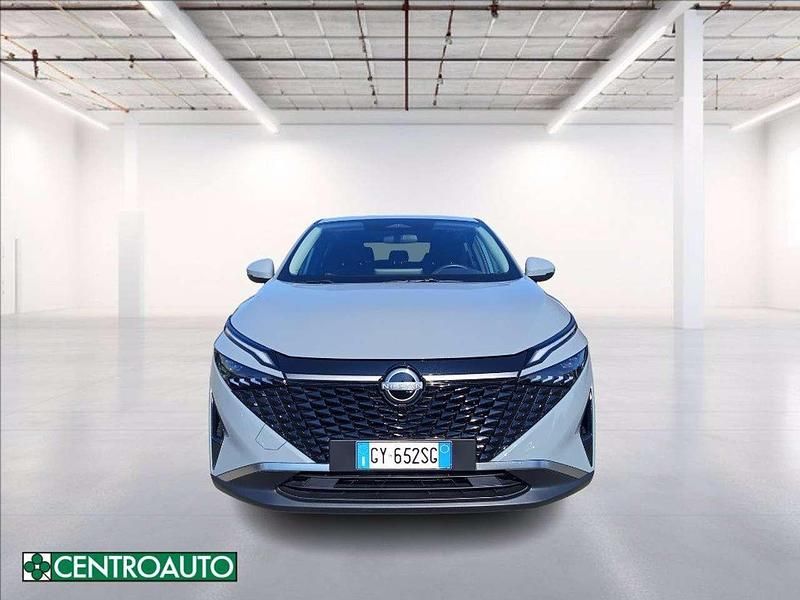 Usata Nissan Qashqai Acenta 140 CV (102 kW) 2025 Grigio metallizzato SUV