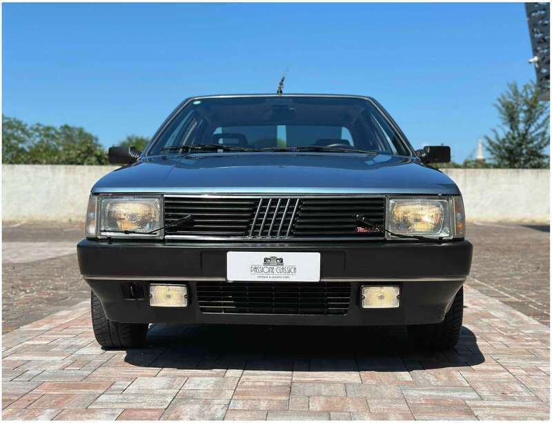 Usata Fiat Croma 155 CV (114 kW) 1988 Azzurro metallizzato Utilitaria