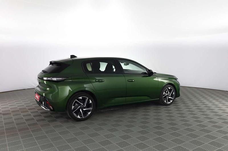 Usata Peugeot 308 Allure 131 CV (96 kW) 2023 Verde olivine Berlina