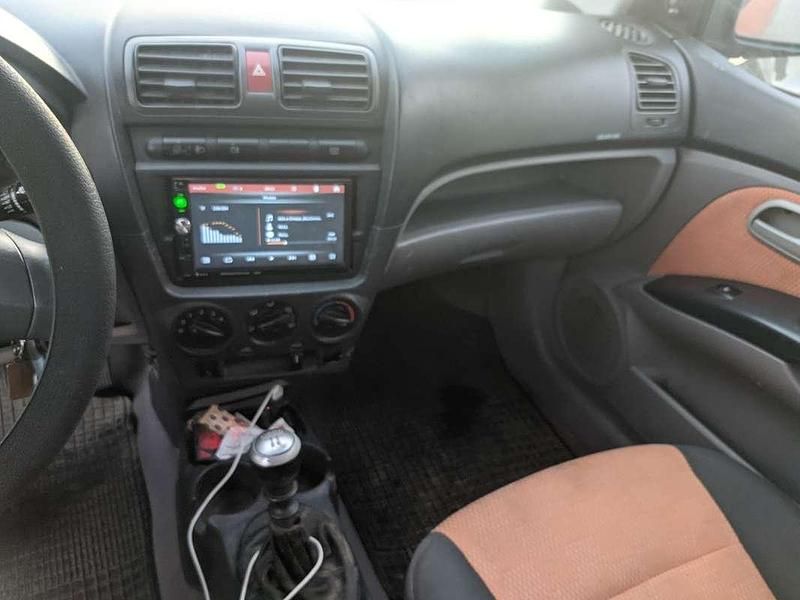 Usata Kia Picanto 75 CV (55 kW) 2007 Utilitaria