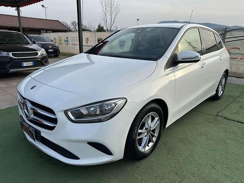 Usata Mercedes B200 150 CV (110 kW) 2019 Bianco Monovolume