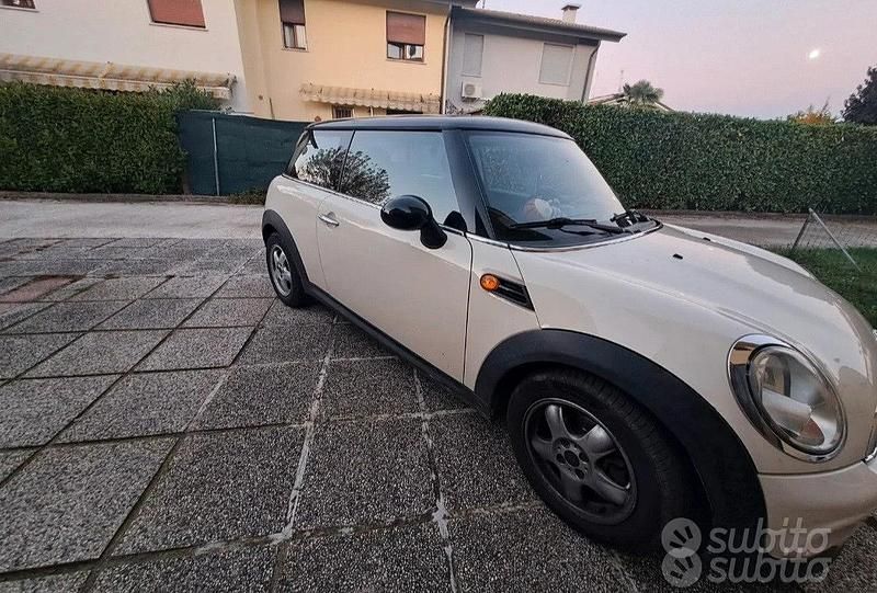 Usata Mini Cooper 110 CV (80 kW) 2012 Utilitaria