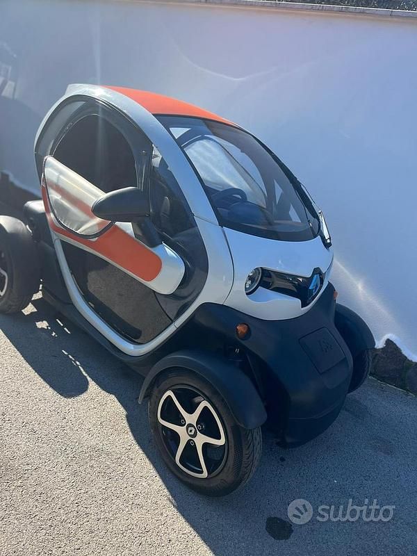 Usata Renault Twizy 12 kW (17 CV) 2013 Utilitaria