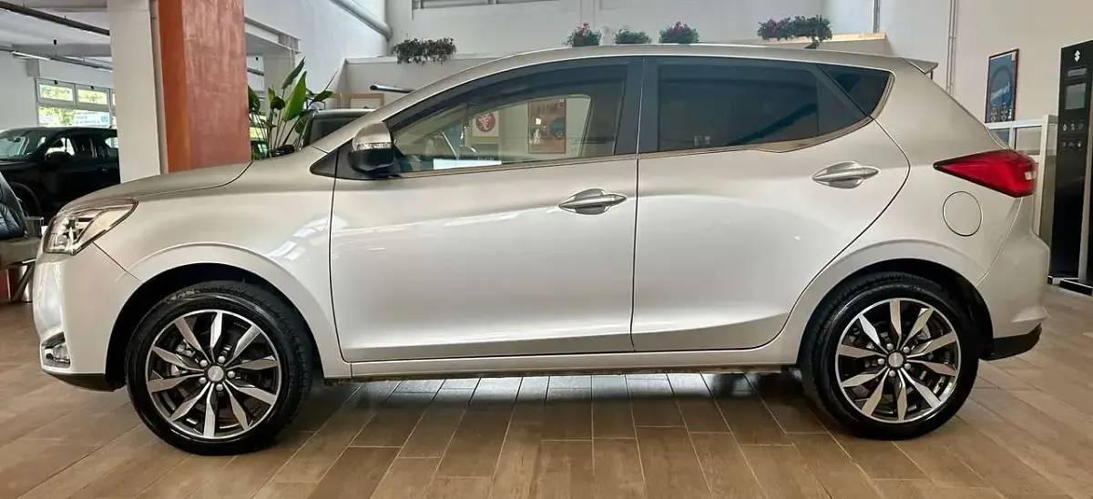Usata EVO Evo 3 107 CV (78 kW) 2024 Argento SUV
