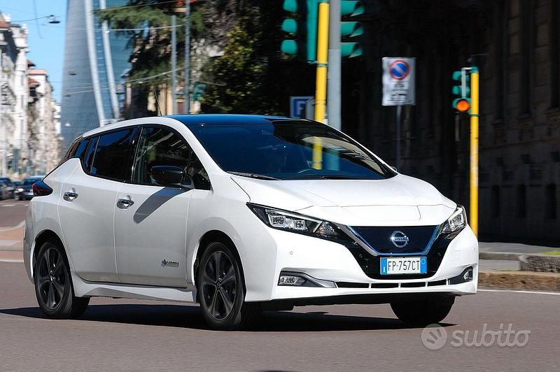 Usata Nissan Leaf 89 kW (122 CV) 2018 Bianco Utilitaria