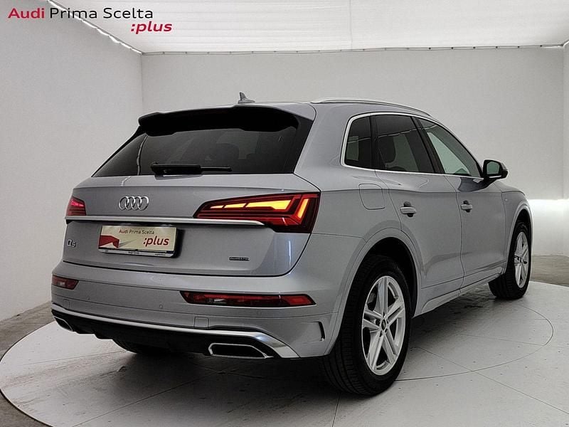Begagnad Audi Q5 S-Line 204 HK (150 kW) 2023 Silver SUV