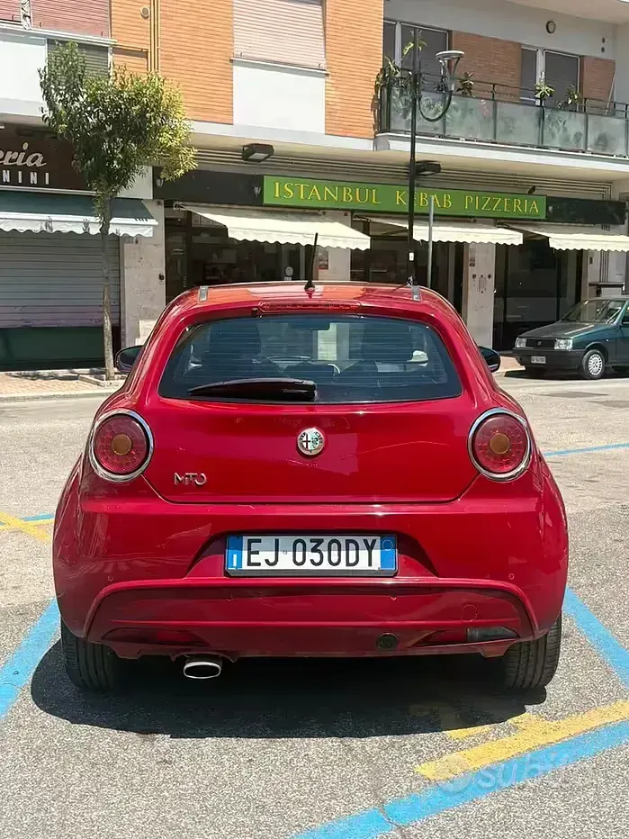 Usata Alfa Romeo MiTo 135 CV (99 kW) 2011 Rosso Utilitaria