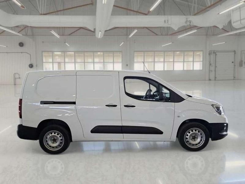 Occasion Opel Combo 101 ch (74 kW) 2022 Blanc Monospace