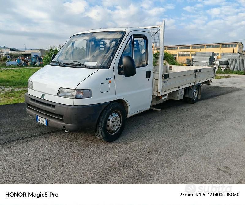 Usata Fiat Ducato 126 CV (92 kW) 2001 Bianco Furgone