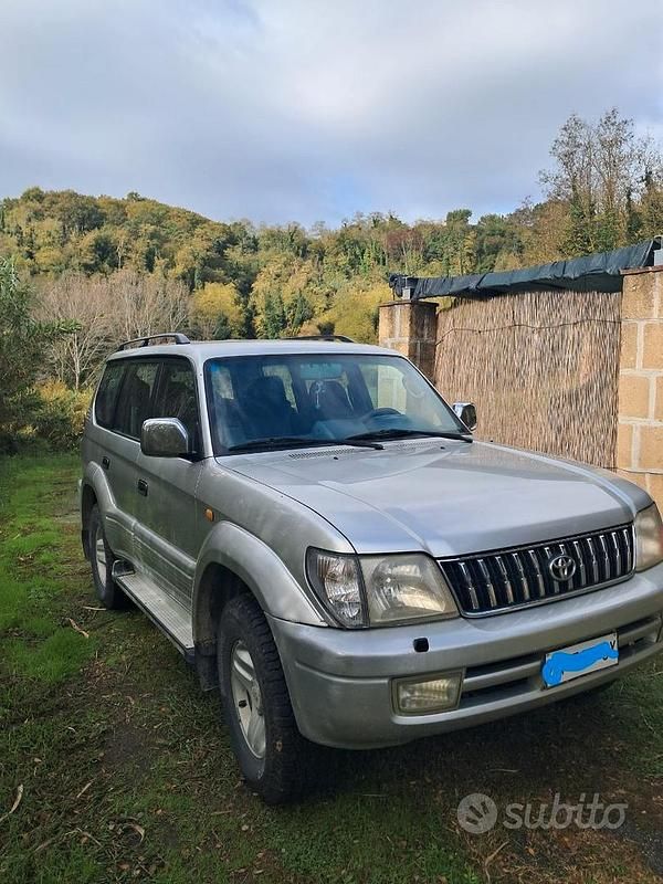 Grigio Usata 2000 Toyota Land Cruiser Station wagon | 14.000 € - Immagine 1/4