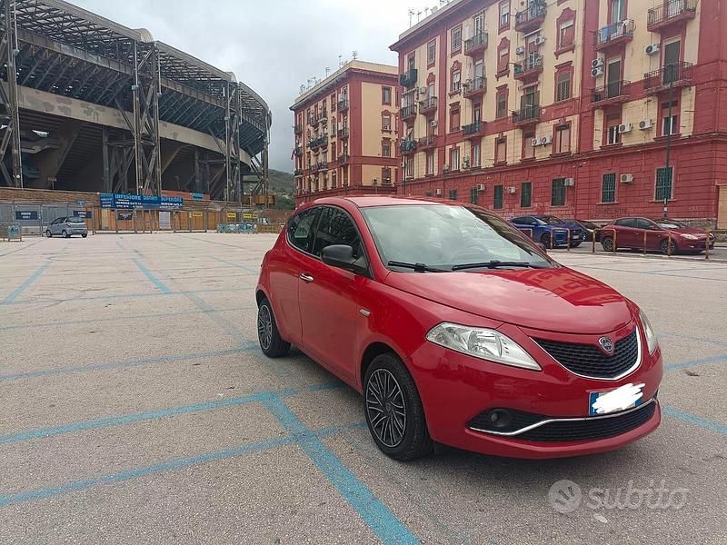 Usata Lancia Ypsilon 2020 Rosso Utilitaria