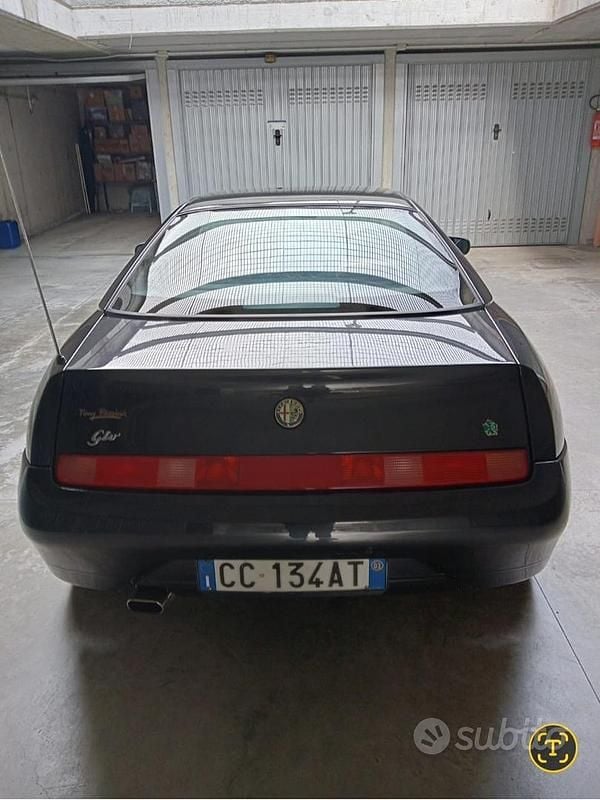 Usata Alfa Romeo GTV 150 CV (110 kW) 2002 Nero Coupé