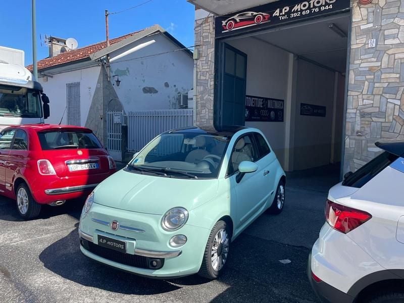 Verde Usata 2015 Fiat 500 Lounge Due volumi | 6900 € (Buon prezzo) - Immagine 1/4