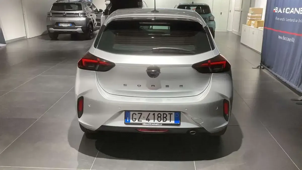 Usata Opel Corsa S 101 CV (74 kW) 2025 Argento Utilitaria