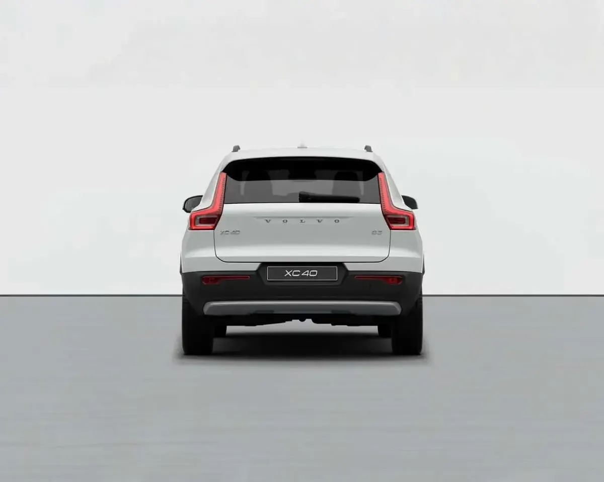 Nuova Volvo XC40 Core 163 CV (119 kW) 2026 Bianco ghiaccio SUV
