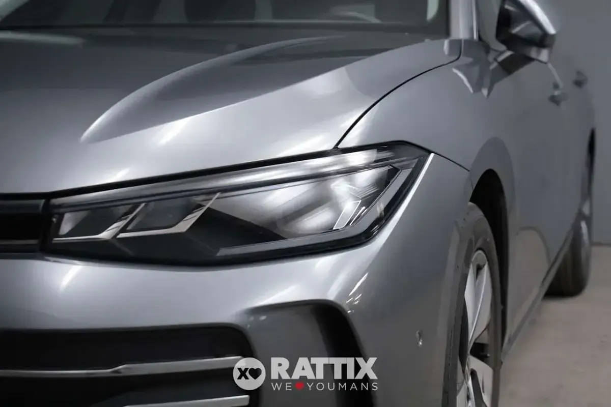 Usata VW Passat Business 150 CV (110 kW) 2024 Grigio Station wagon