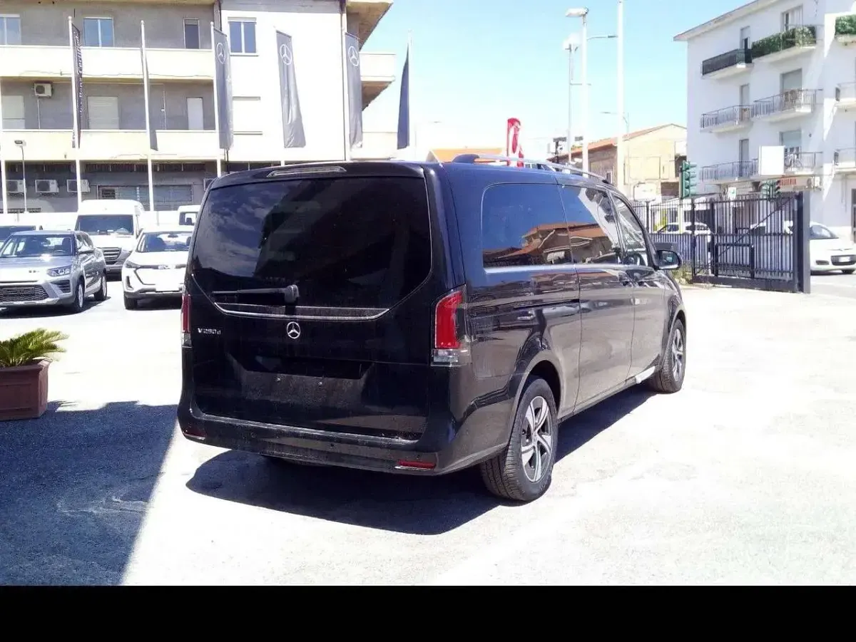 Nuova Mercedes V250 Avantgarde 190 CV (139 kW) 2026 9197  nero ossidana Monovolume