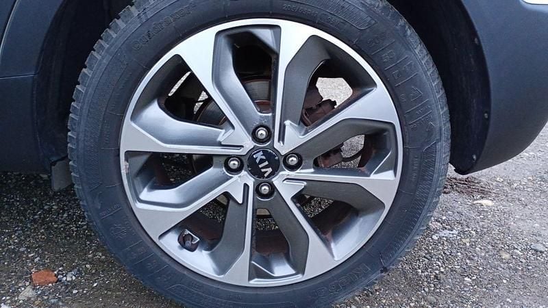 Usata Kia Stonic Style 120 CV (88 kW) 2018 Bianco SUV