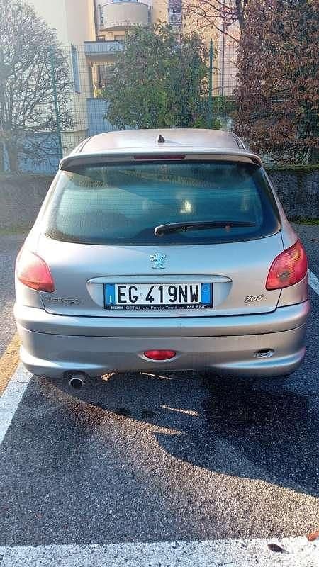 Usata Peugeot 206 S 75 CV (55 kW) 2004 Berlina