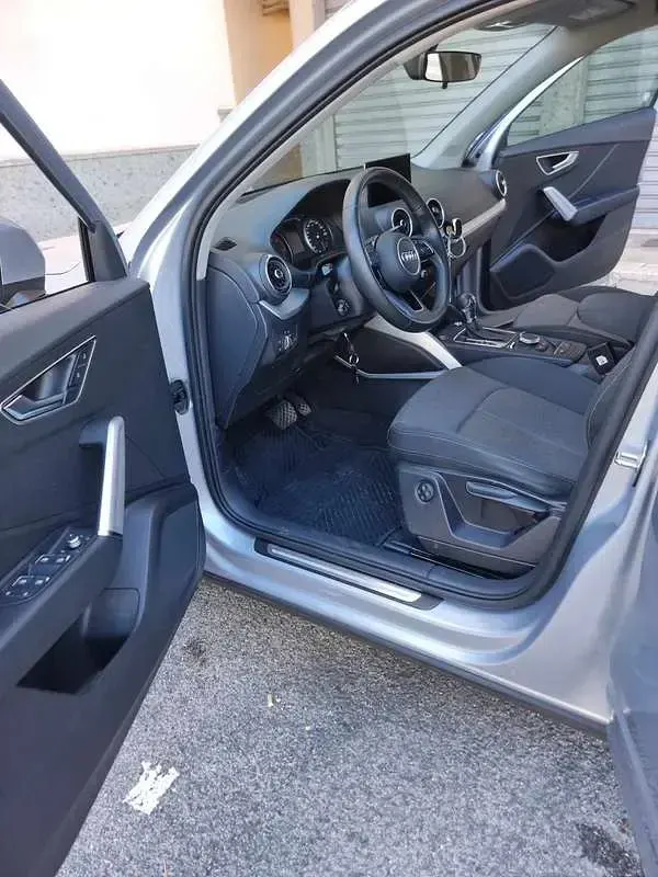 Usata Audi Q2 116 CV (85 kW) 2019 Grigio SUV