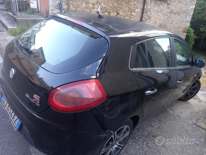 Nero Usata 2007 Fiat Bravo Due volumi | 2200 € (Buon prezzo) - Immagine 1/4