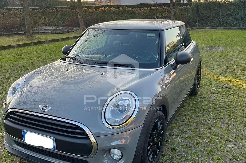 Grigio Usata 2017 Mini ONE Due volumi | 11.490 € (Buon prezzo) - Immagine 1/4