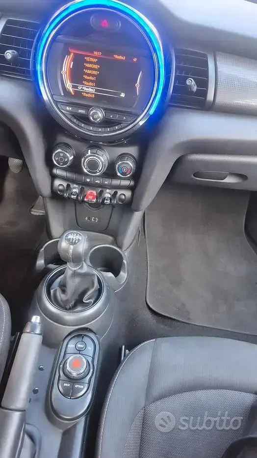 Usata Mini Cooper 116 CV (85 kW) 2015 Bluazzurro Utilitaria