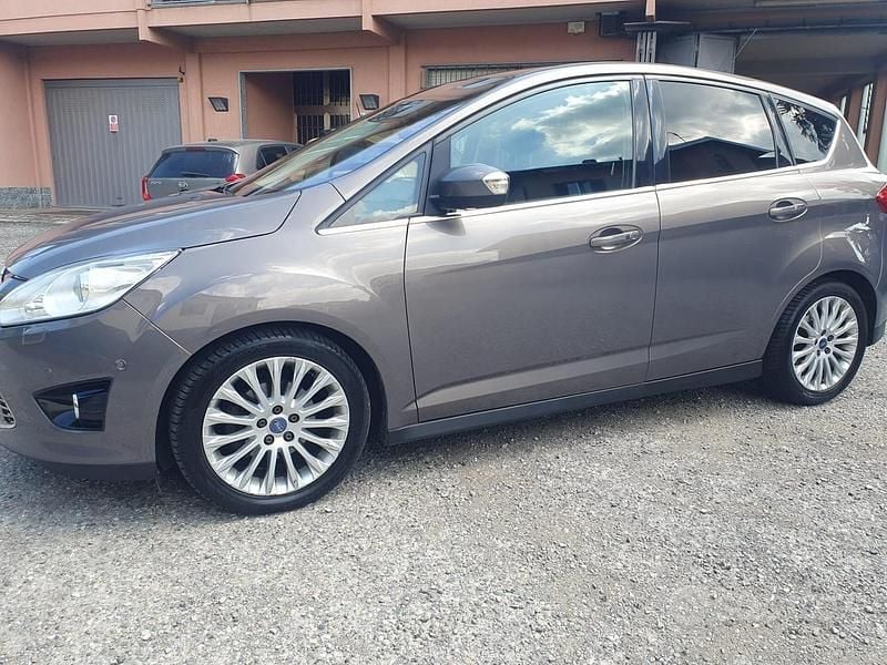 Occasion Ford C-MAX Titanium 116 ch (85 kW) 2012 Gris Monospace