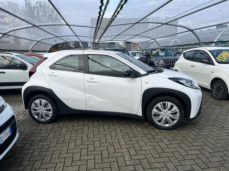 Usata Toyota Aygo X Active 72 CV (52 kW) 2023 Bianco SUV