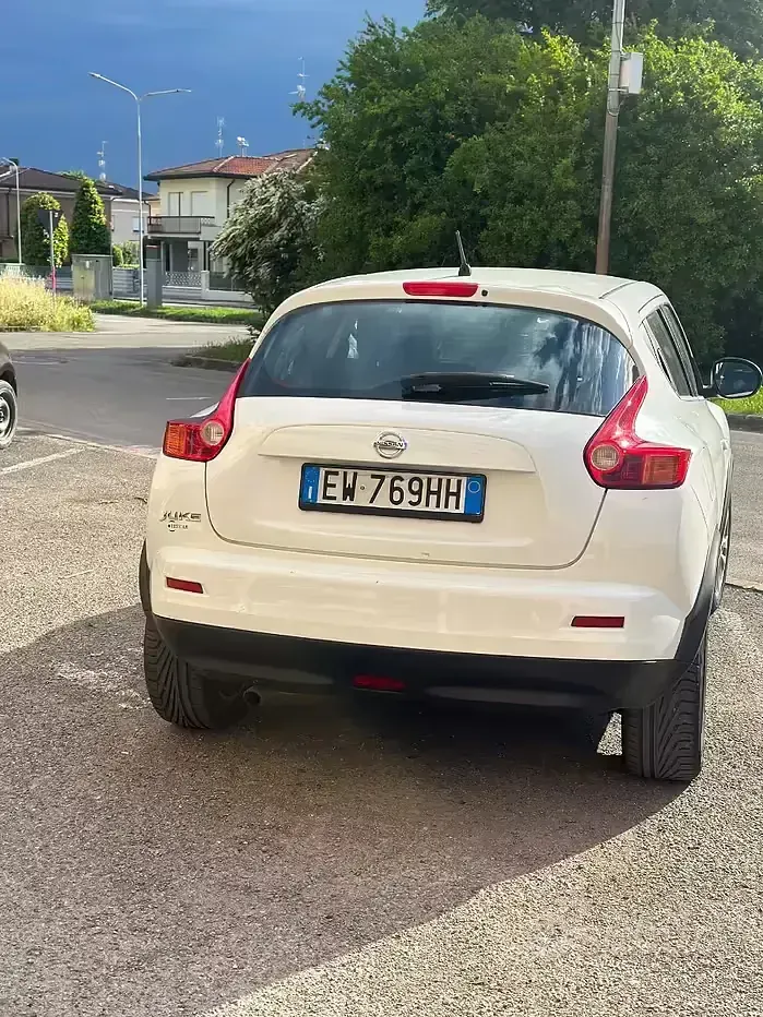 Usata Nissan Juke 117 CV (86 kW) 2014 Bianco SUV