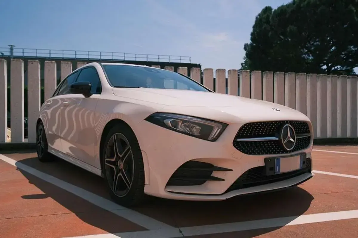 Usata Mercedes A180 Premium 136 CV (100 kW) 2020 Berlina