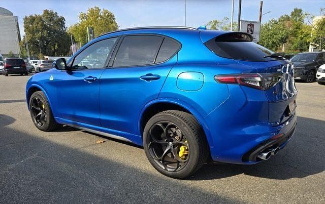 Usata Alfa Romeo Stelvio Quadrifoglio 510 CV (375 kW) 2021 Blu SUV
