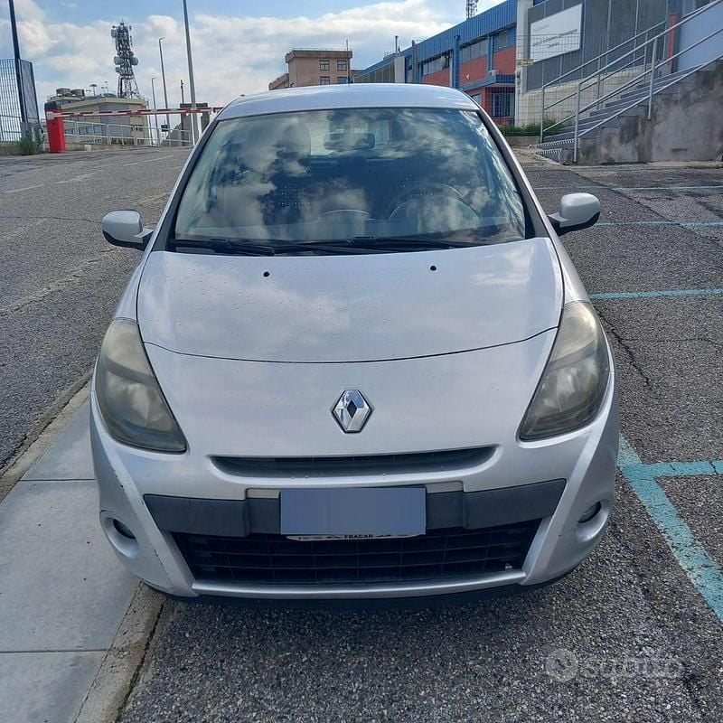 Usata Renault Clio IV 75 CV (55 kW) 2012 Utilitaria