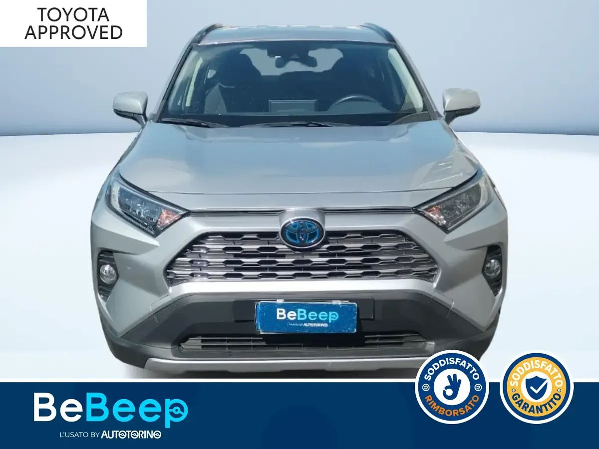 Usata Toyota RAV4 Hybrid Active 178 CV (130 kW) 2021 Argento metallizzato SUV