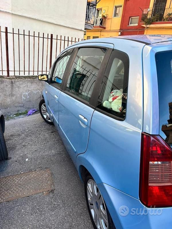 Usata Fiat Idea 95 CV (69 kW) 2003 Monovolume
