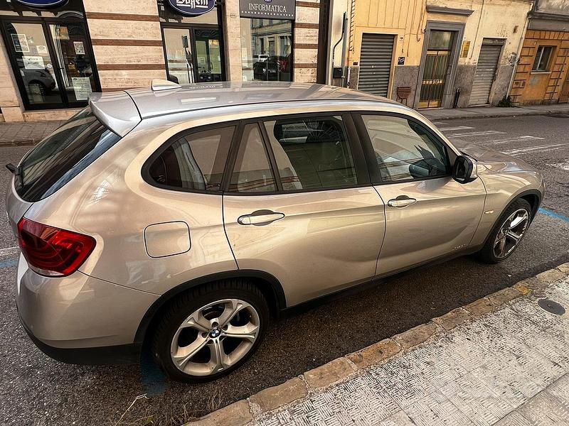 Usata BMW X1 180 CV (132 kW) 2010 Grigio SUV