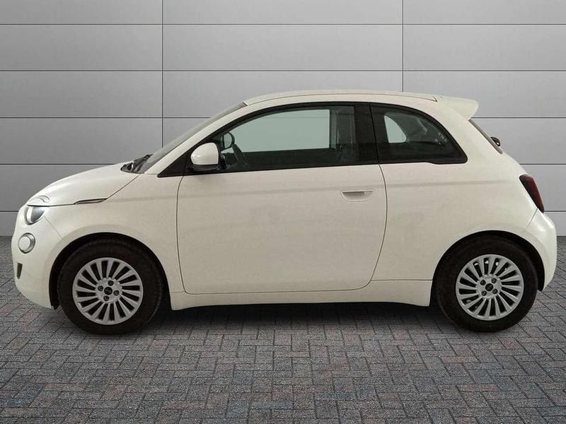 Usata Fiat 500e 42 kW (58 CV) 2021 Bianco Utilitaria
