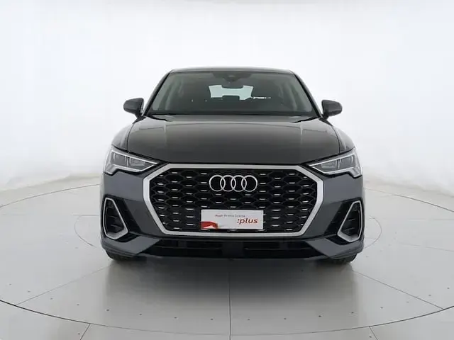 Usata Audi Q3 Sportback S-Line 150 CV (110 kW) 2021 Grigio daytona perlato SUV