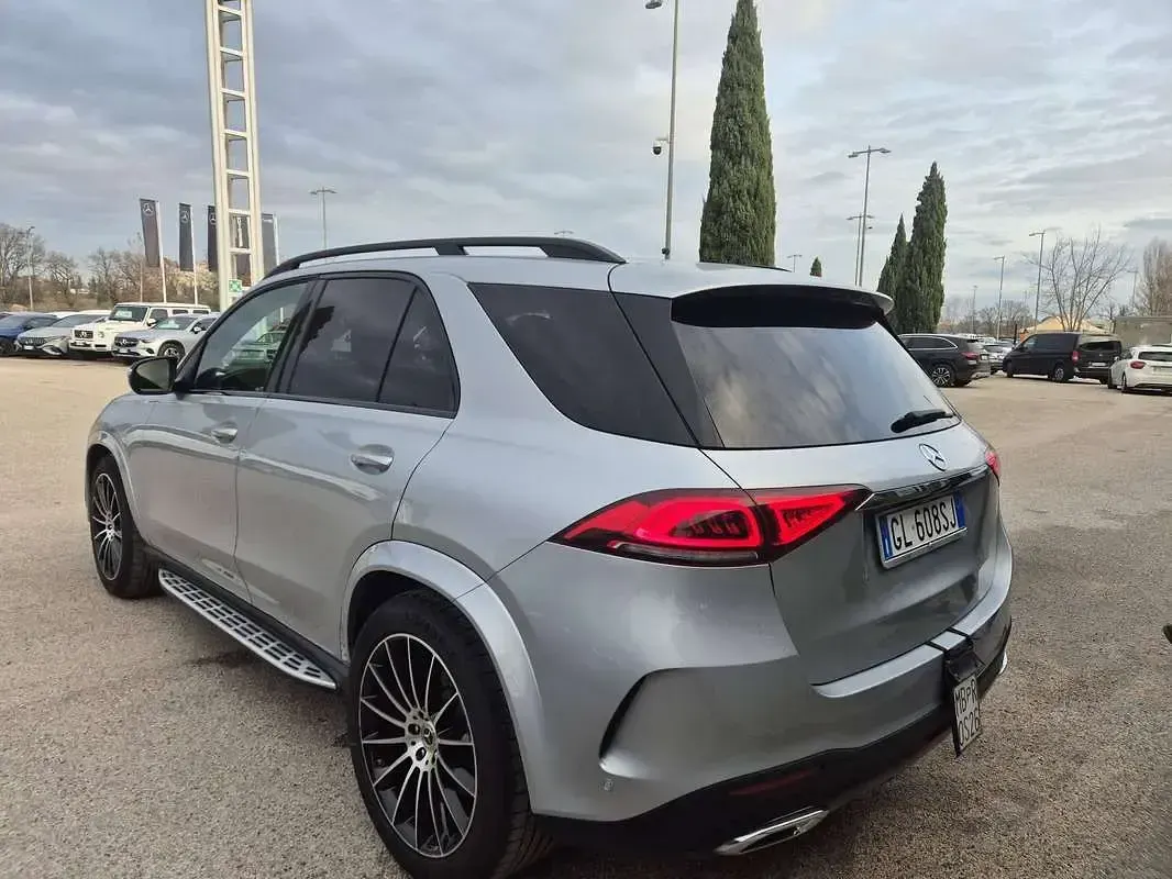 Usata Mercedes GLE300 Premium Plus 272 CV (200 kW) 2023 Argento SUV