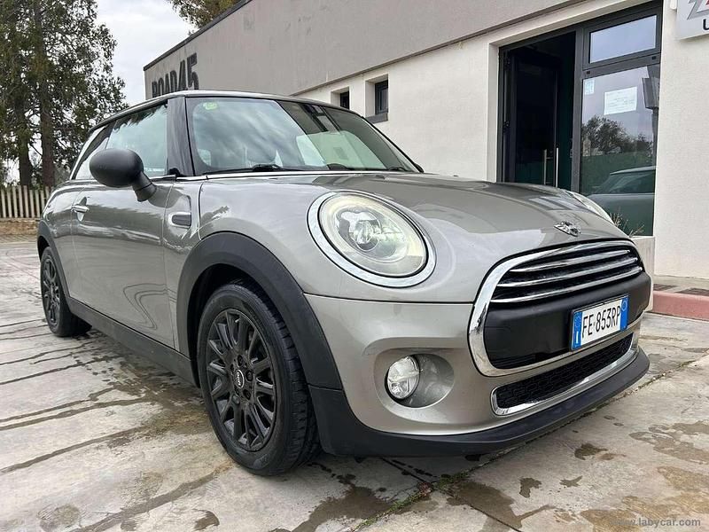 Usata Mini Cooper Business 95 CV (69 kW) 2016 Grigio Utilitaria