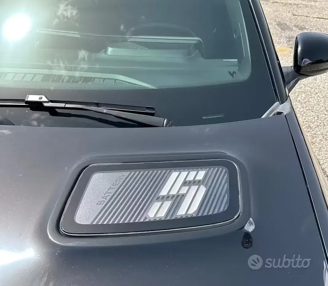 Usata Renault 5 E-Tech Komfort 77 kW (106 CV) 2025 Nero Berlina